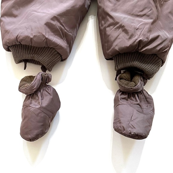 Bonpoint Baby | Snowsuit w/Booties | Fur Trim Hood | 6-9 (12) Months - Picture 5 of 9